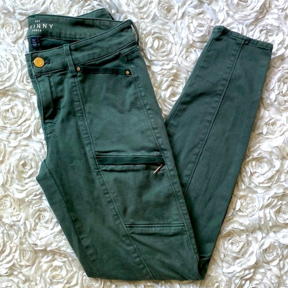 . White House Black Market size 0 skinny olive green pants